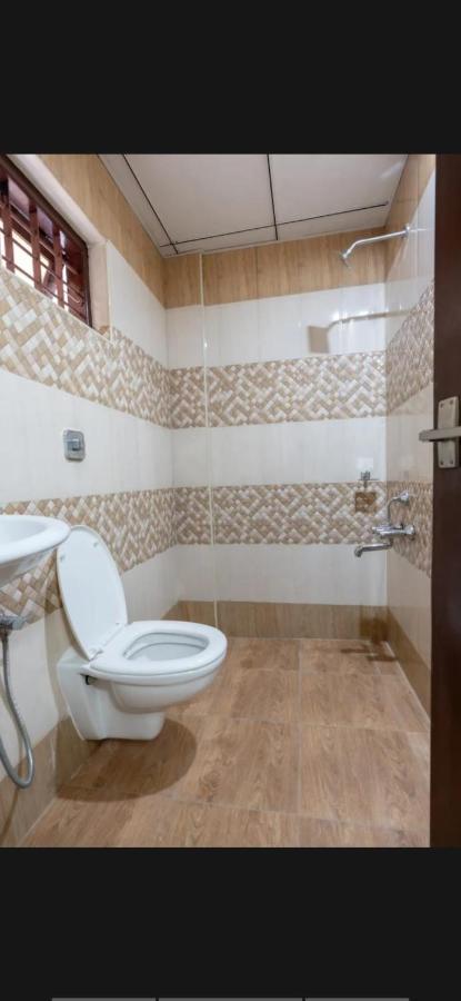 Masterkey Deluxe Rooms Коччи Экстерьер фото